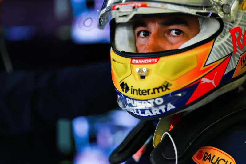 哈斯车队翻盘红牛二队,佩雷兹统治全场 哈斯车队翻盘红牛二队,佩雷兹统治全场